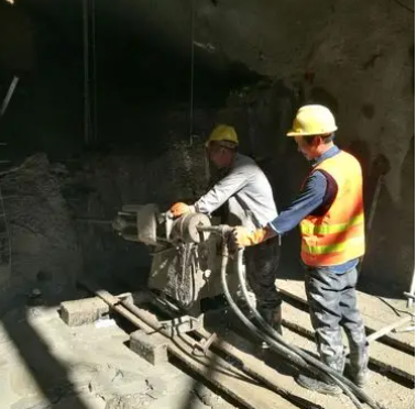 松桃水下抗分散灌浆料特点 水下不分散注浆料介绍